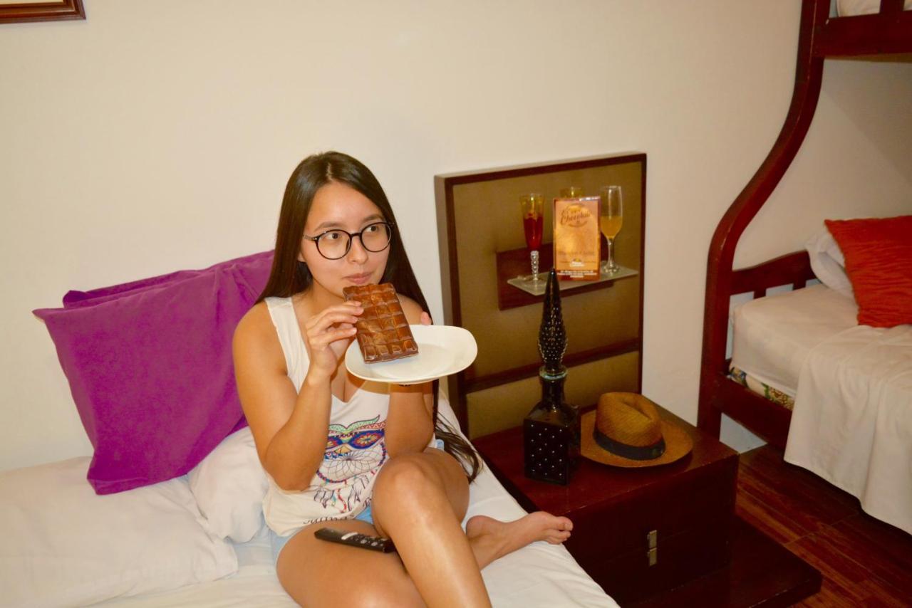 Hostal Villa 97 グアヤキル エクステリア 写真