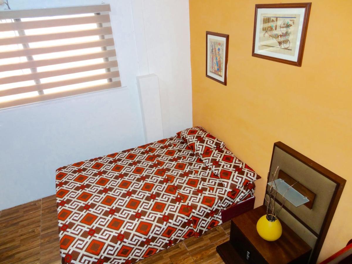 Hostal Villa 97 グアヤキル エクステリア 写真
