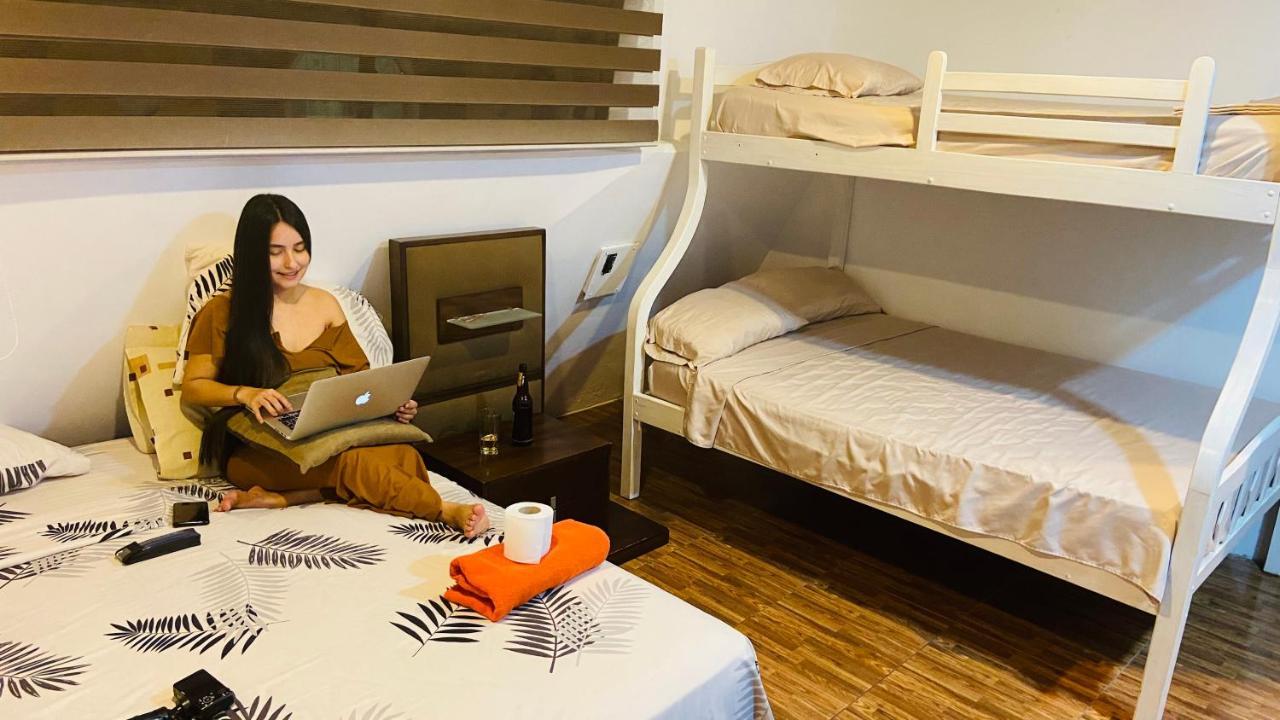 Hostal Villa 97 グアヤキル エクステリア 写真
